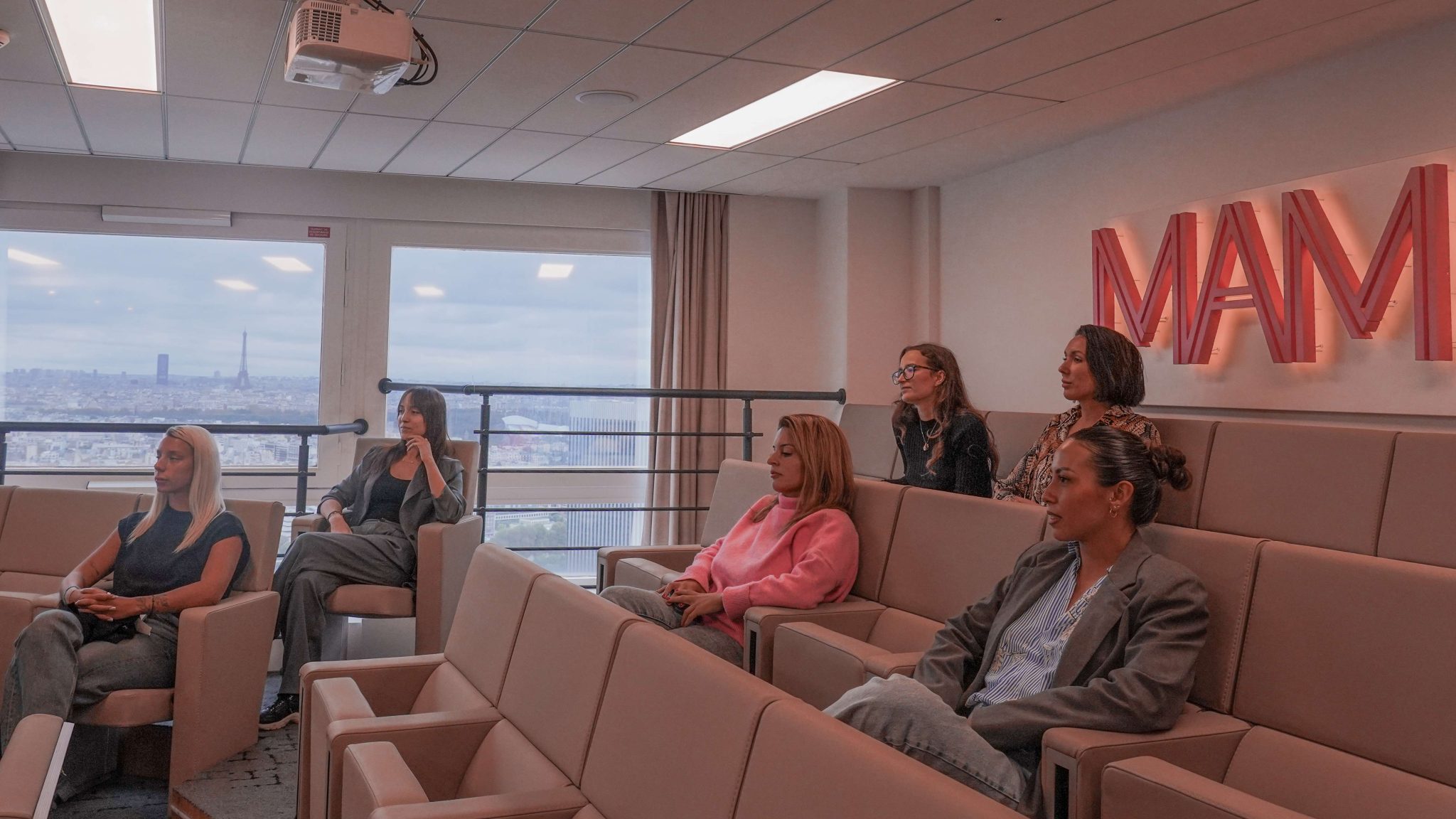 amphiteatre_participants_mam_academy_lazeo